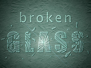 Разбиение на буквы. Сломанные буквы. Буквы из разбитого стекла. Разбитые буквы. HFP,BNST ,eds BP cntrkf.